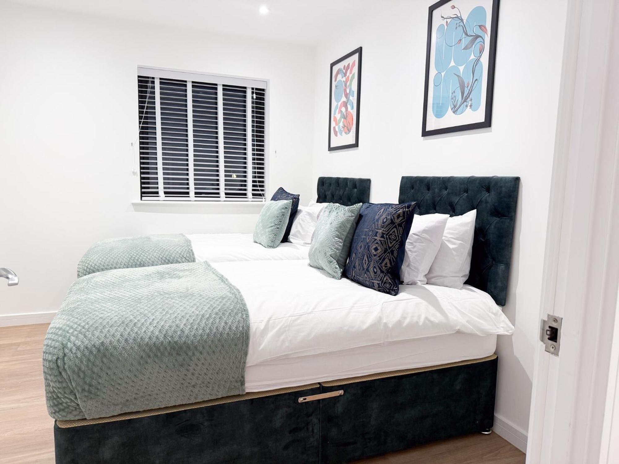 Spacious Modern 1 Bed Apartments In St Neots - Perfect For Contractors & Professionals - Free Parking - Wifi - Fully Equipped Kitchen - Smart Tv Ideal For Work Stays And Long Projects Esterno foto