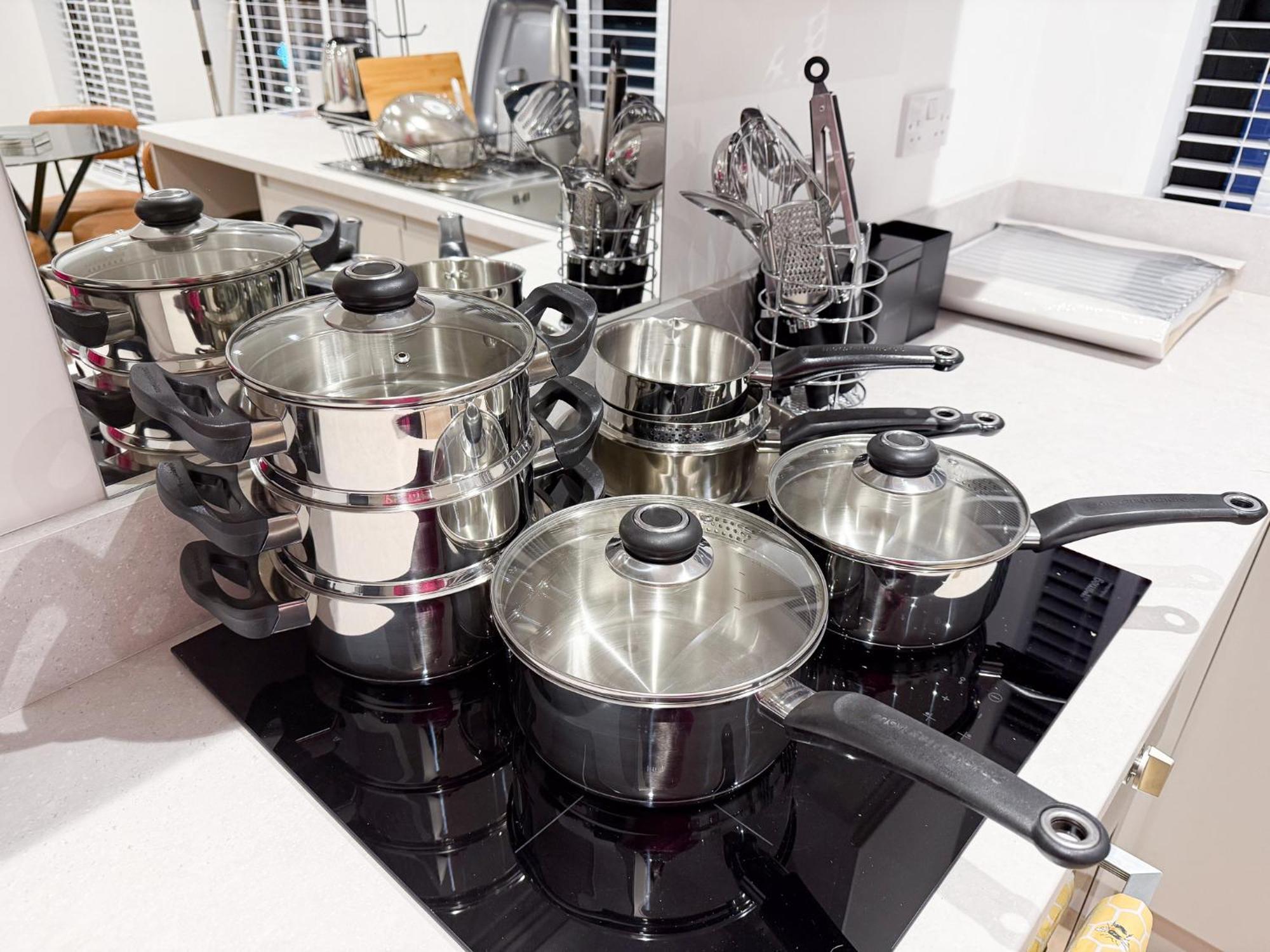 Spacious Modern 1 Bed Apartments In St Neots - Perfect For Contractors & Professionals - Free Parking - Wifi - Fully Equipped Kitchen - Smart Tv Ideal For Work Stays And Long Projects Esterno foto