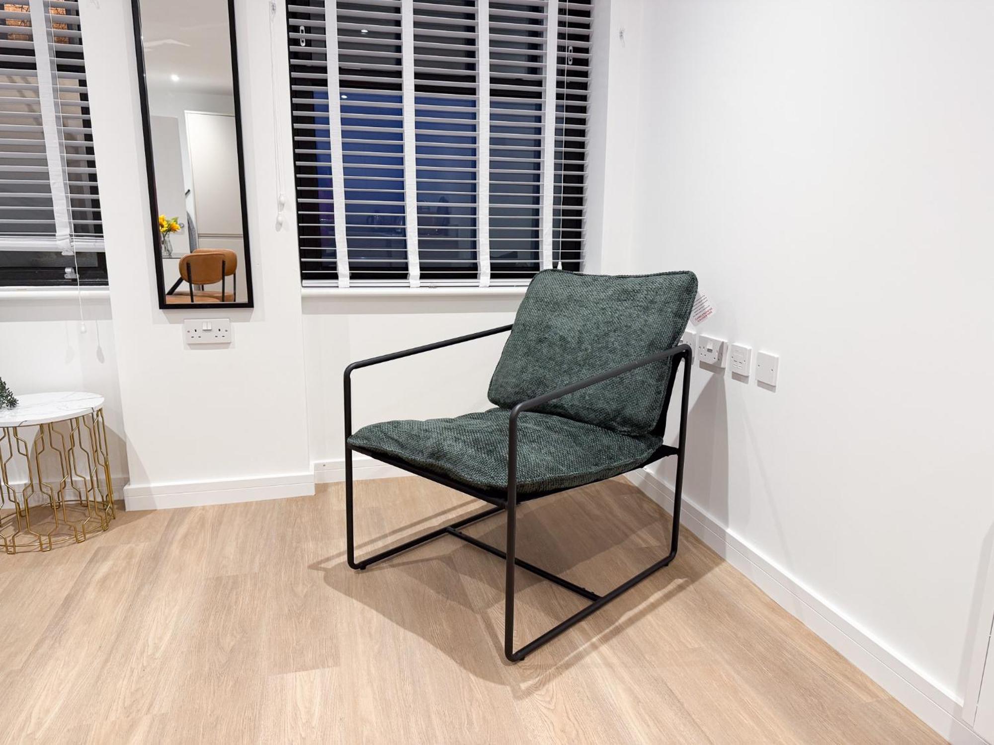 Spacious Modern 1 Bed Apartments In St Neots - Perfect For Contractors & Professionals - Free Parking - Wifi - Fully Equipped Kitchen - Smart Tv Ideal For Work Stays And Long Projects Esterno foto