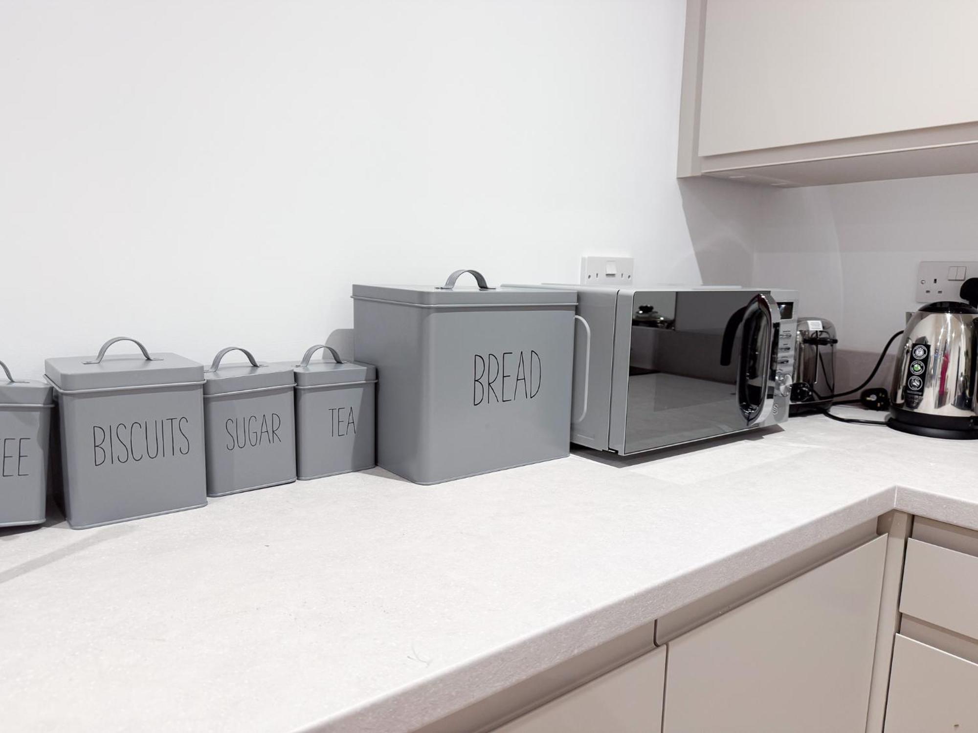 Spacious Modern 1 Bed Apartments In St Neots - Perfect For Contractors & Professionals - Free Parking - Wifi - Fully Equipped Kitchen - Smart Tv Ideal For Work Stays And Long Projects Esterno foto